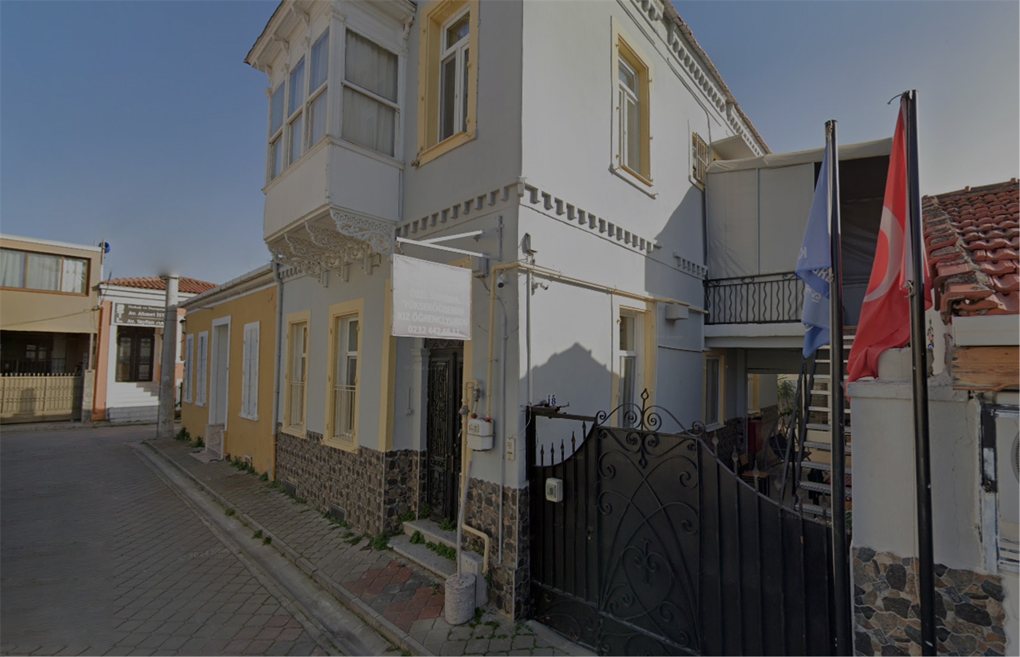 İzmir Buca Kız Öğrenci Yurdu